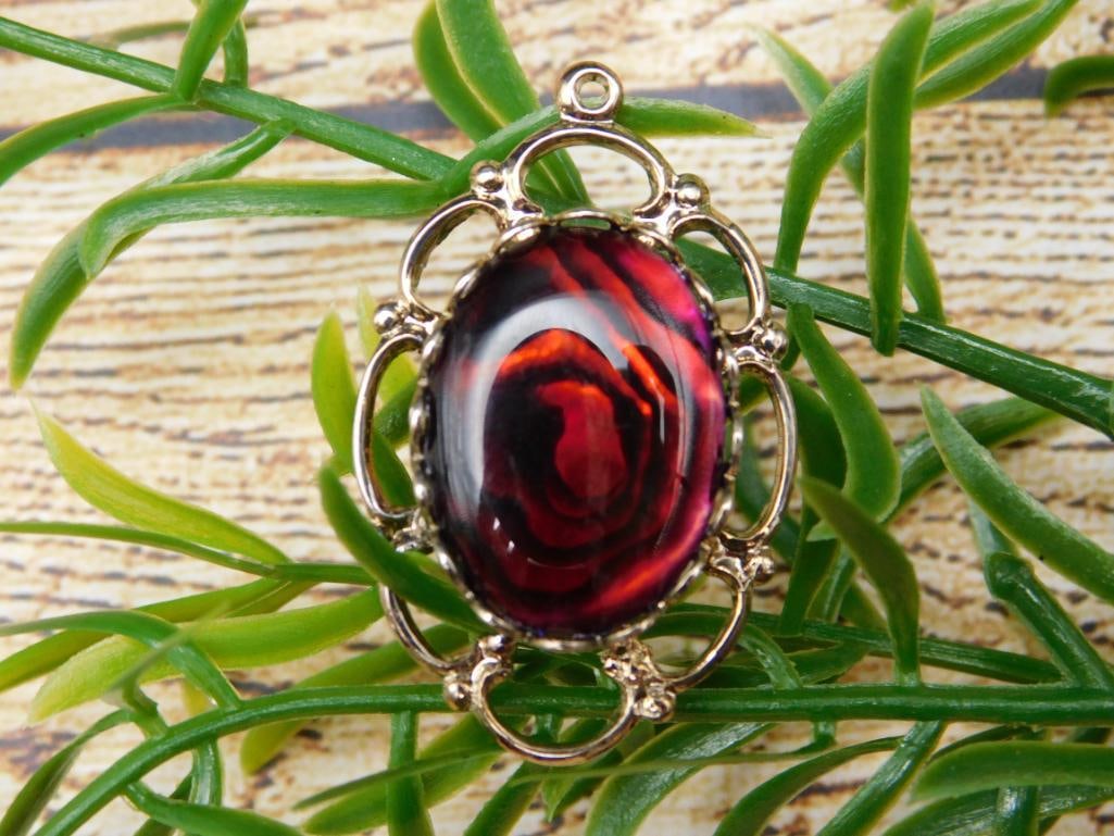 ABALONE STONE PENDANT ROCK STONE LAPIDARY SPECIMEN: ABALONE STONE PENDANT ROCK STONE LAPIDARY SPECIMEN