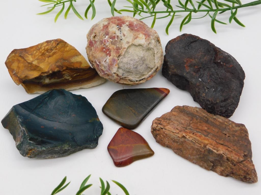 MIXED STONE LOT ROCK STONE LAPIDARY SPECIMEN: MIXED STONE LOT ROCK STONE LAPIDARY SPECIMEN