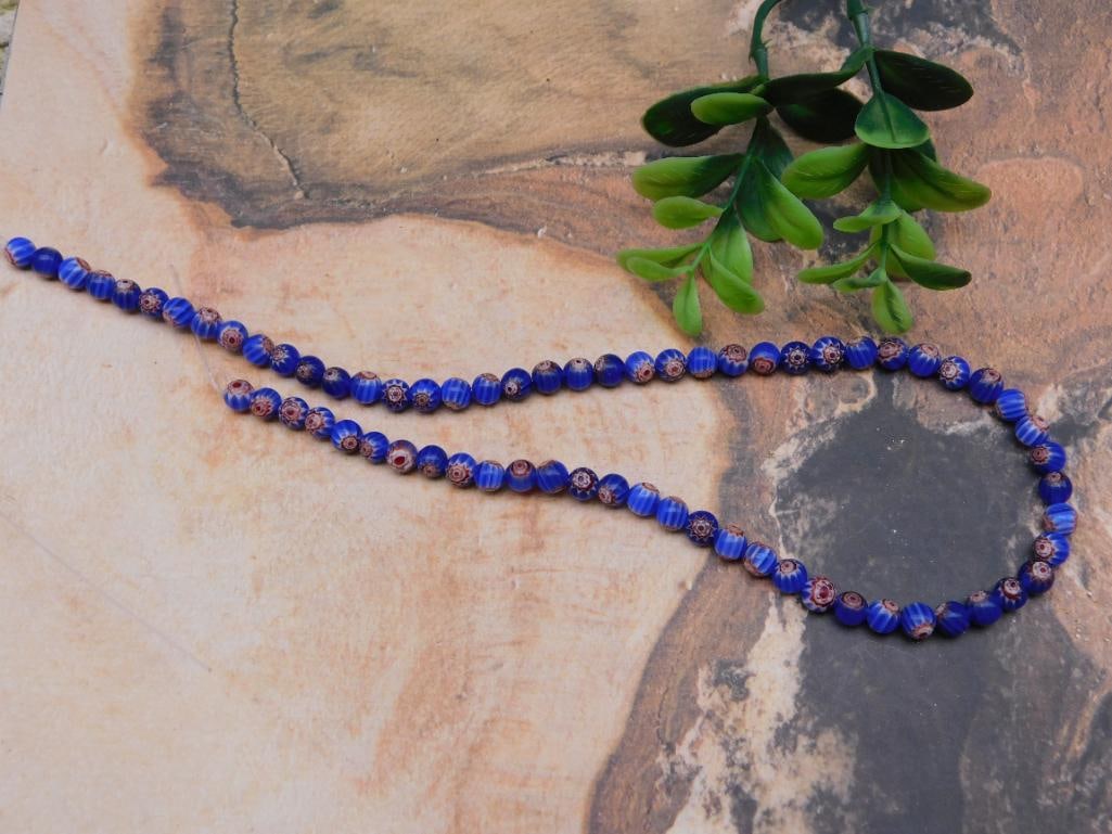 AFRICAN TRADE BEADS ROCK STONE LAPIDARY SPECIMEN: AFRICAN TRADE BEADS ROCK STONE LAPIDARY SPECIMEN