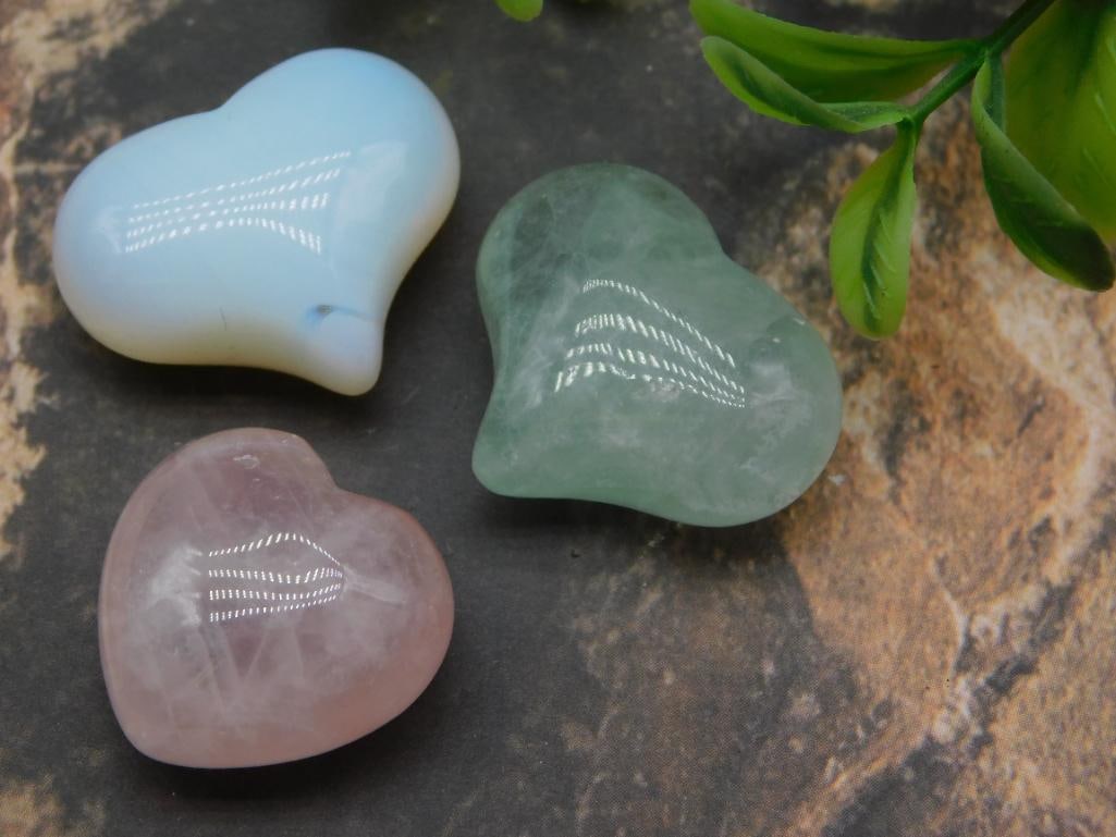 STONE HEARTS ROCK STONE LAPIDARY SPECIMEN: STONE HEARTS ROCK STONE LAPIDARY SPECIMEN