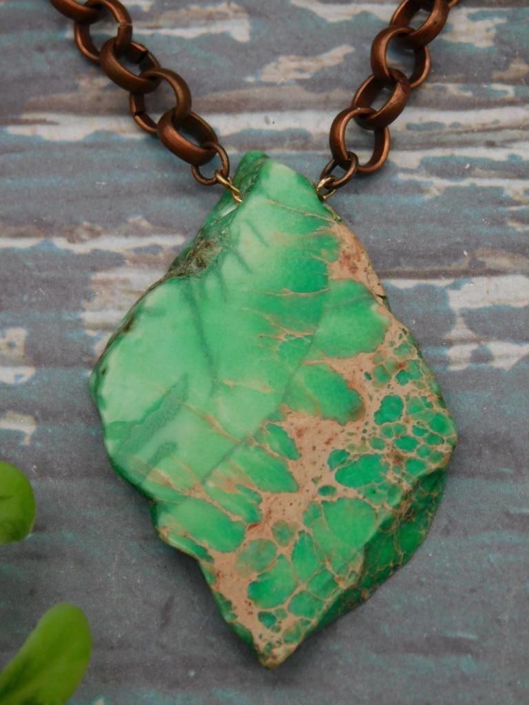 IMPRESSION JASPER PENDANT ON CHAIN NECKLACE: IMPRESSION JASPER PENDANT ON CHAIN NECKLACE