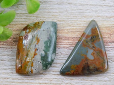 TURQUOISE CABOCHON ROCK STONE LAPIDARY SPECIMEN