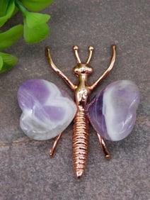 CHEVRON AMETHYST BUTTERFLY ROCK STONE LAPIDARY SPECIMEN