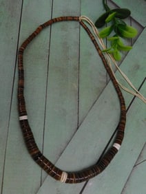 AFRICAN TRADE BEADS ROCK STONE LAPIDARY SPECIMEN