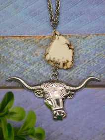 COW HEAD AND STONE PENDANT ON CHAIN NECKLACE ROCK STONE LAPIDARY SPECIMEN
