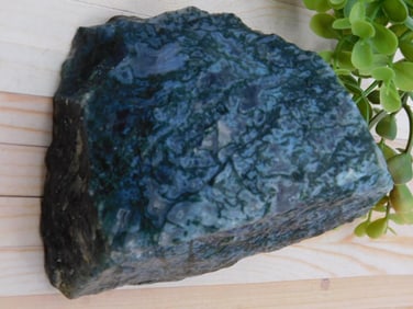 Moss Plume ROCK STONE LAPIDARY SPECIMEN