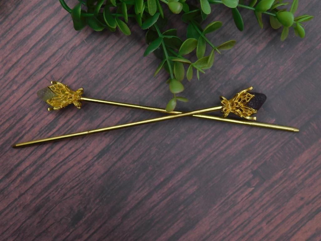 Gold-Tone Hair Pins with Decorative Ends: Gold-Tone Hair Pins with Decorative Ends
