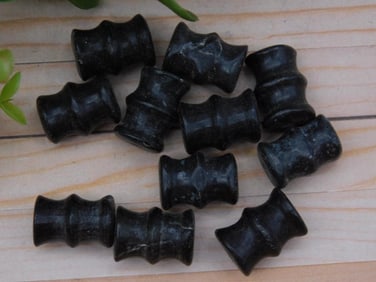 10 Shaped Black Stone Beads