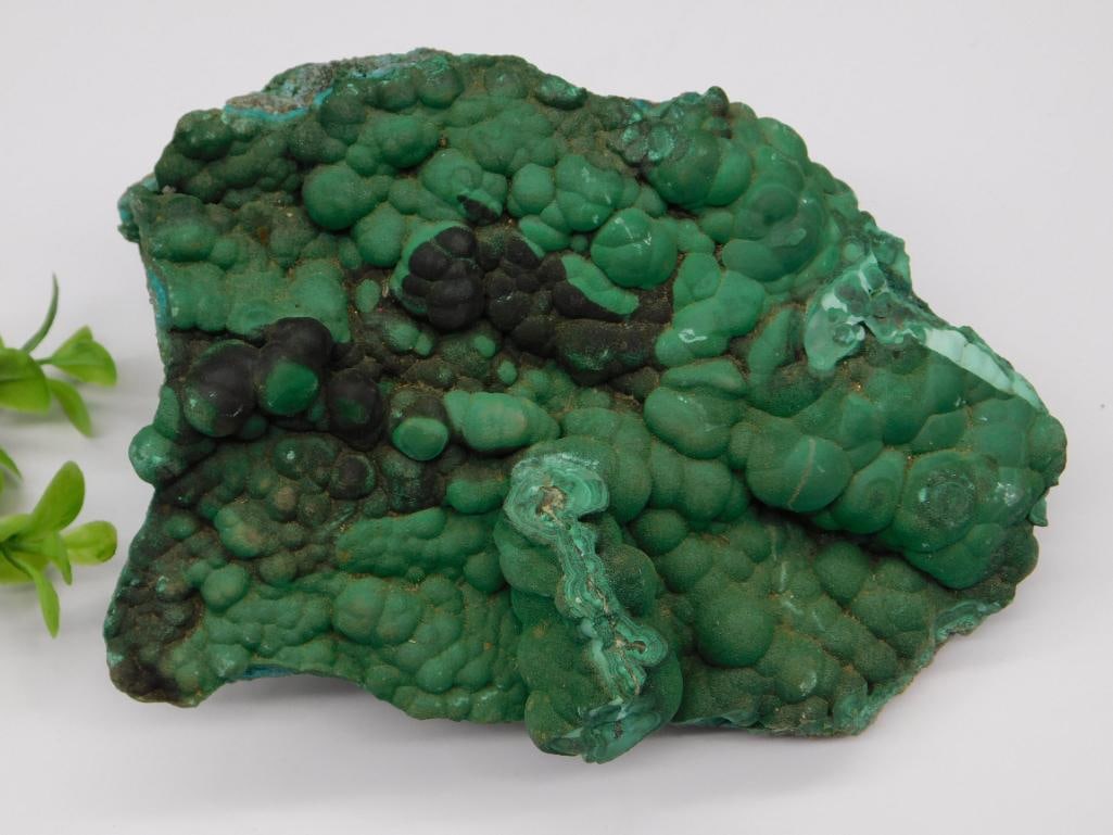 MALACHITE ROCK STONE LAPIDARY SPECIMEN: MALACHITE ROCK STONE LAPIDARY SPECIMEN