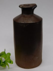 TURN OF THE CENTURY GINGER BEER BOTTLES VINTAGE ANTIQUE APOTHECARY