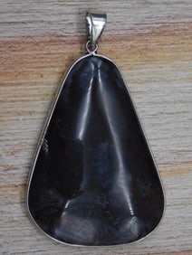 GENUINE STONE PENDANT ROCK STONE LAPIDARY SPECIMEN