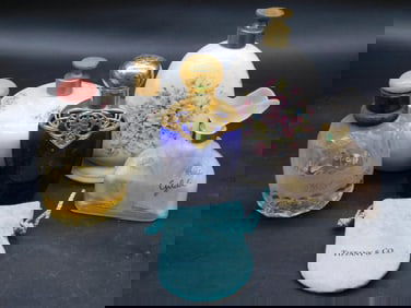 MIXED LOT OF VINTAGE PERFUME BOTTLES