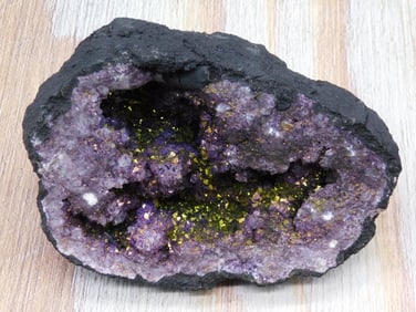 PURPLE AND GOLD GEODE ROCK STONE LAPIDARY SPECIMEN