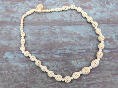 CARVED BONE BEADED NECKLACE VINTAGE ANTIQUE