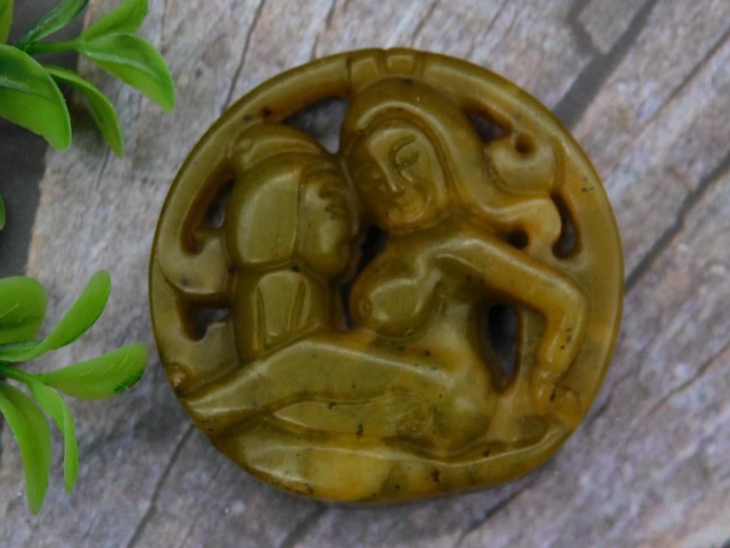 CARVED JADE ROCK STONE LAPIDARY SPECIMEN: CARVED JADE ROCK STONE LAPIDARY SPECIMEN