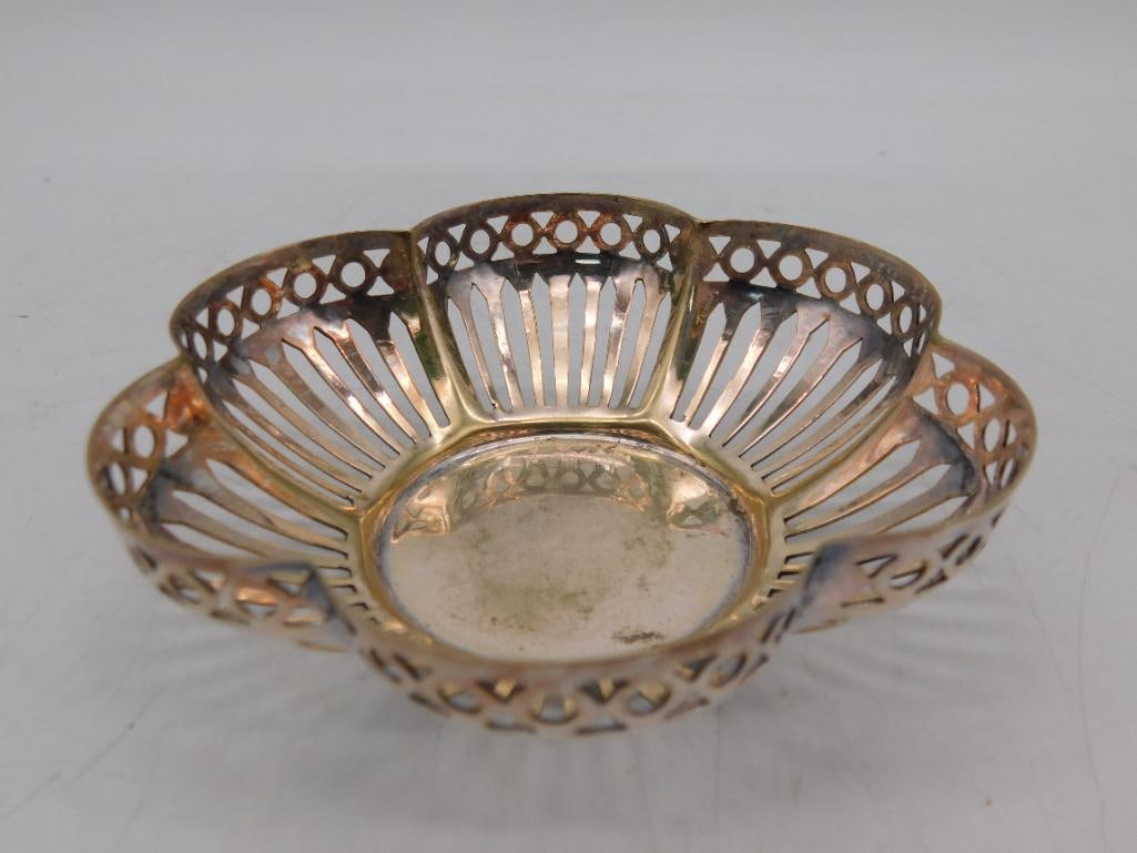 NICKEL SILVER 42 GRAM PIERCED BOWL VINTAGE ANTIQUE (1 of 6)