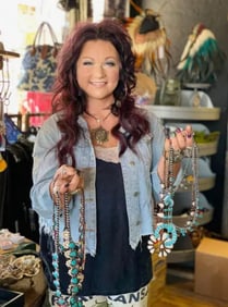 SHIPPING INFORMATION! Welcome to Hatman Auctions! Terms, Thrift Store Tee Size Large