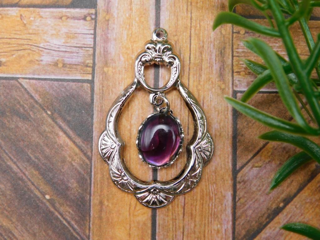 ABALONE STONE PENDANT ROCK STONE LAPIDARY SPECIMEN: ABALONE STONE PENDANT ROCK STONE LAPIDARY SPECIMEN