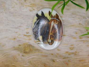 HORSE CABOCHON ROCK STONE LAPIDARY SPECIMEN