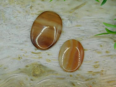 BANDED CARNELIAN CABOCHONS ROCK STONE LAPIDARY SPECIMEN