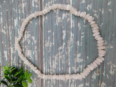 STONE NECKLACE ROCK STONE LAPIDARY SPECIMEN