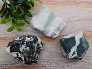 MIXED LOT ROCK STONE LAPIDARY SPECIMEN