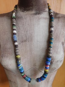 AFRICAN TRADE BEADS ROCK STONE LAPIDARY SPECIMEN