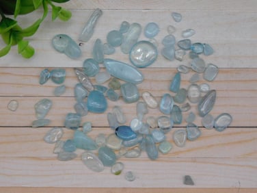 AQUAMARINE ROCK STONE LAPIDARY SPECIMEN