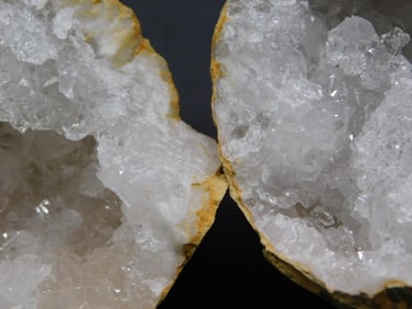 GEODE ROCK STONE LAPIDARY SPECIMEN