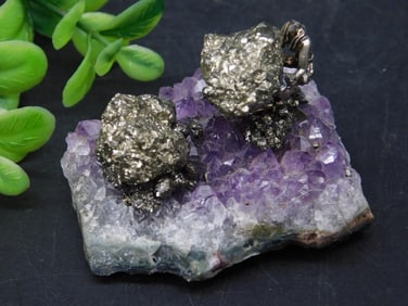 PYRITE MINER ON AMETHYST ROCK STONE LAPIDARY SPECIMEN