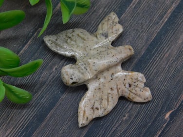 STONE BUTTERFLY ROCK STONE LAPIDARY SPECIMEN