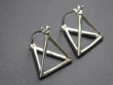 TRIANGLE EARRINGS VINTAGE ANTIQUE