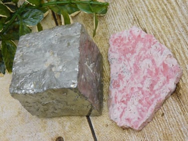 MIXED LOT ROCK STONE LAPIDARY SPECIMEN