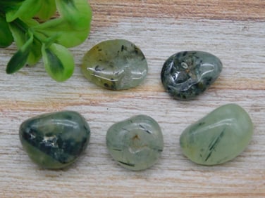 ROCK STONE LAPIDARY SPECIMEN