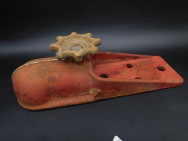 CAST IRON TRAILER HITCH RECEIVER