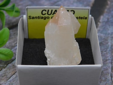 Quartz Specimen from Santiago de Compostela Rock Stone Lapidary Specimen
