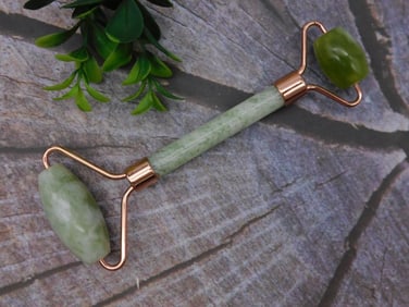 Green Stone Facial Roller With Gold-Toned Accents
