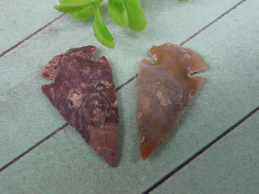 HAND KNAPPED ARTIFACTS ROCK STONE LAPIDARY SPECIMEN