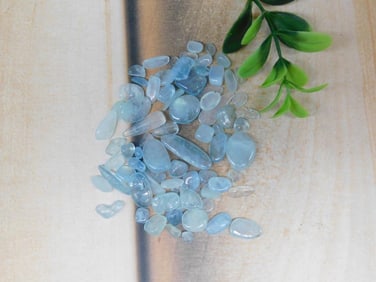 AQUAMARINE ROCK STONE LAPIDARY SPECIMEN