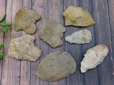 HAND KNAPPED ARTIFACT ROCK STONE LAPIDARY SPECIMEN