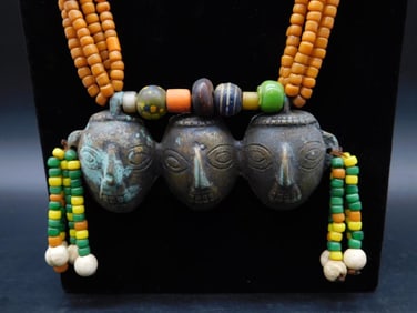 AFRICAN TRADE BEAD Beaded Necklace with Three-Face Pendant and Mixed Accents