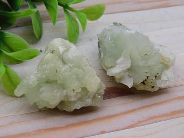 PREHNITE ROCK STONE LAPIDARY SPECIMEN