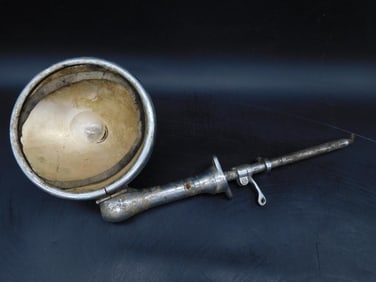 AUTO LAMP SPOTLIGHT VINTAGE ANTIQUE AUTOMOBILIA