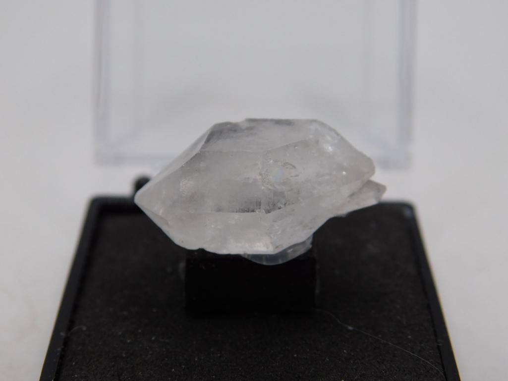 QUARTZ ROCK STONE LAPIDARY SPECIMEN: QUARTZ ROCK STONE LAPIDARY SPECIMEN