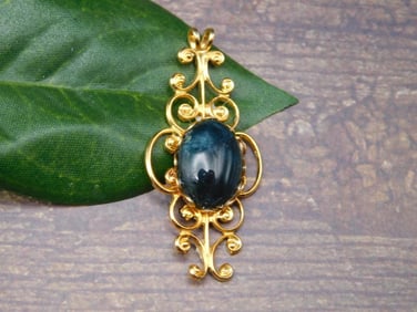 SODALITE PENDANT ROCK STONE LAPIDARY SPECIMEN