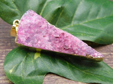 DRUZY QUARTZ PENDANT ROCK STONE LAPIDARY SPECIMEN