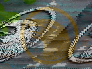 CUT COIN COLLECTIBLE