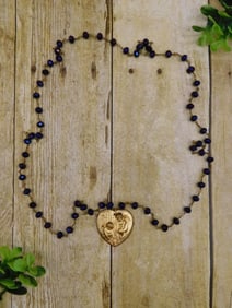 HEART PENDANT ON BEADED NECKLACE ROCK STONE LAPIDARY SPECIMEN