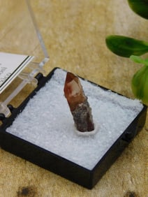 TOPAZ ROCK STONE LAPIDARY SPECIMEN