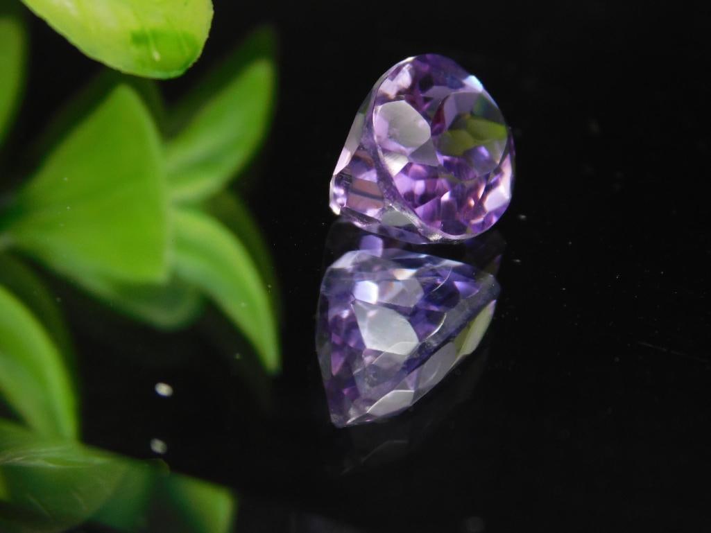 SYNTHETIC CORUNDEM GEMSTONE ROCK STONE LAPIDARY SPECIMEN: SYNTHETIC CORUNDEM GEMSTONE ROCK STONE LAPIDARY SPECIMEN